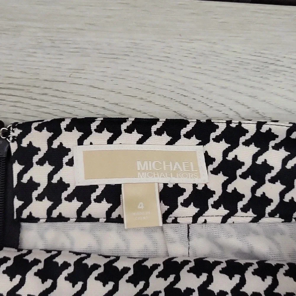 Michael Kors Black White Houndstooth Print Short‎ Pencil Skirt Womens Size 4